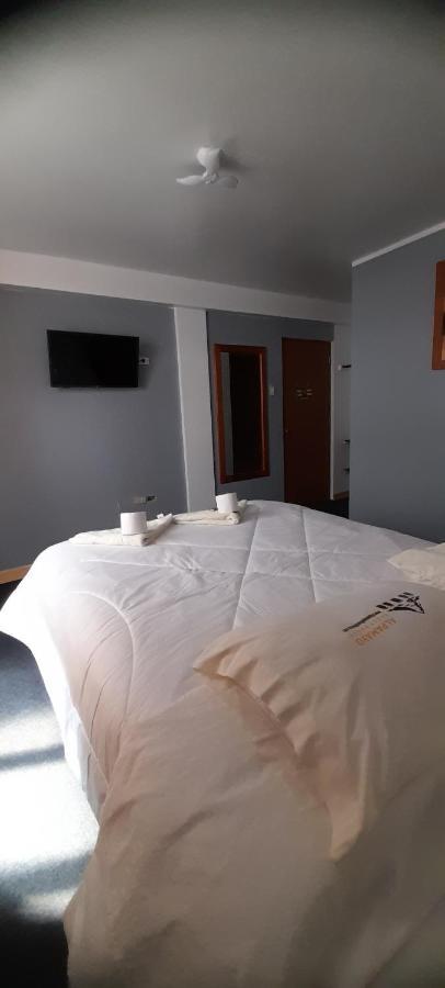 Hotel Alpamayo Guest House Уарас Экстерьер фото